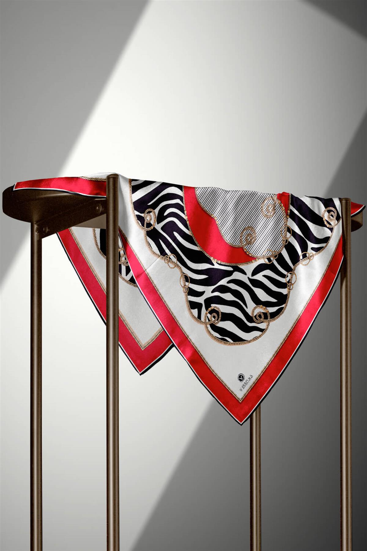 %100 Twill İpek Zincirli Ve Zebra Desenli Kırmızı - Siyah Renkli 90x90 Eşarp Dikim Şekli : El Dikişi