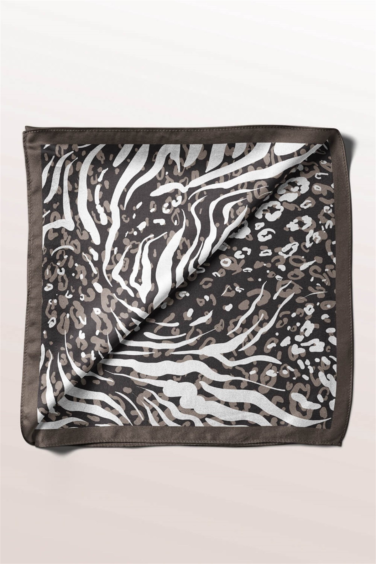 Violla Z21 Kadın Yaprak Desenli Bandana 50x50 Kahverengi Beyaz - DG0267