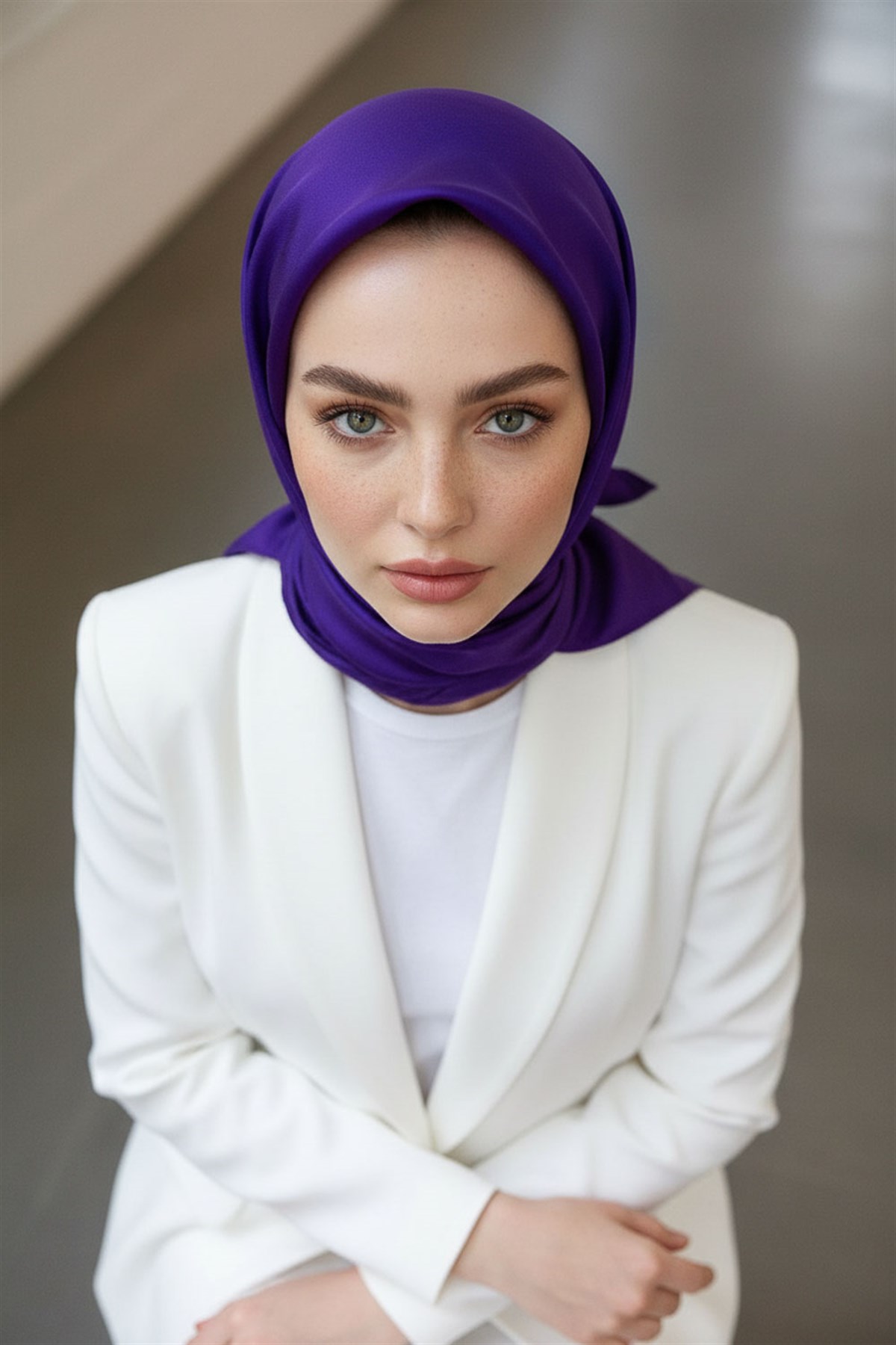 %100 Twill İpek Düz Mor Renkli Daha Tok Exclusive Serisi 90x90 Eşarp Dikim Şekli : El Dikişi