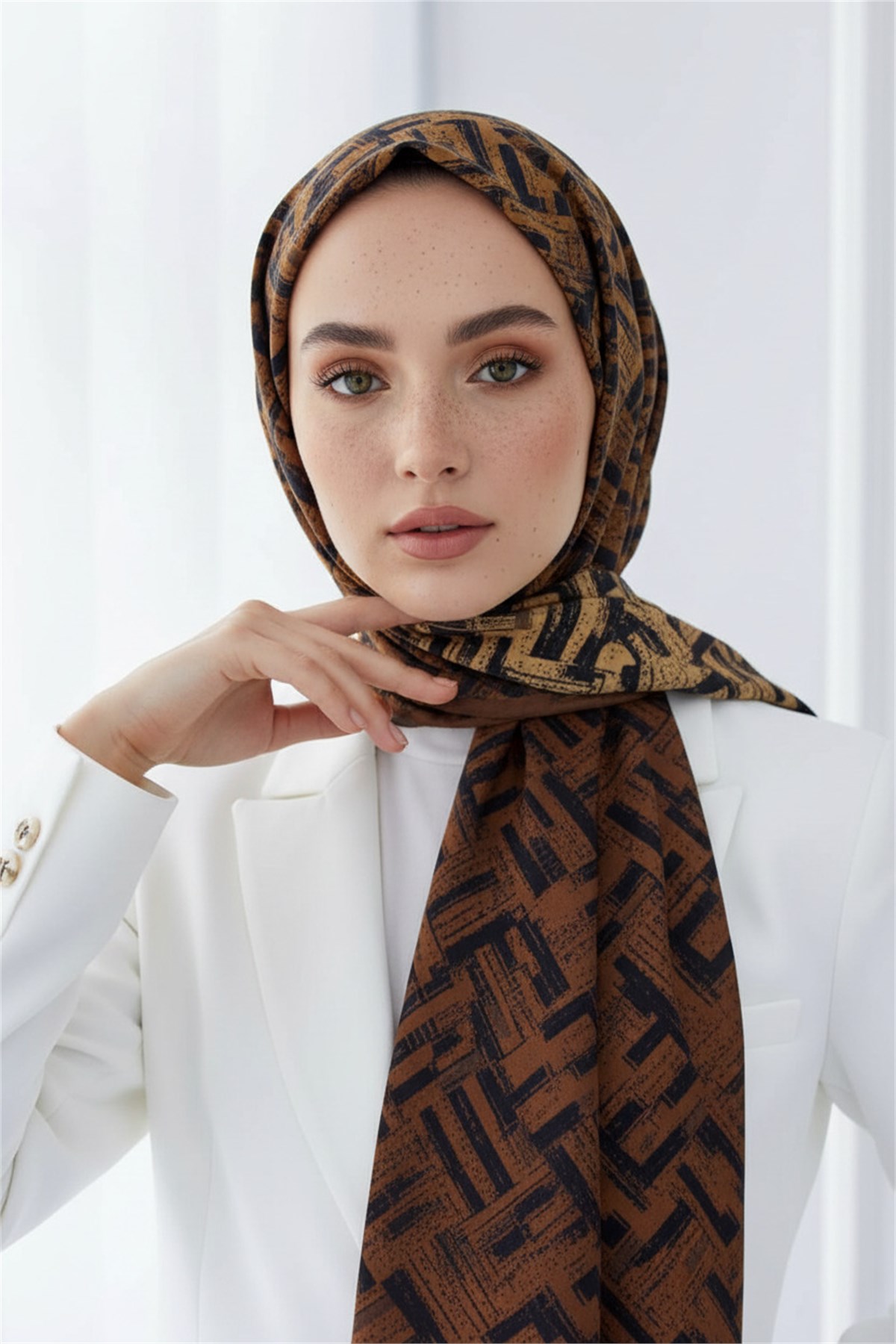 KREP DEGRADELİ ÇİZGİ DESENLİ TABA RENKLİ 75X195 KIRIŞMAZ ŞAL