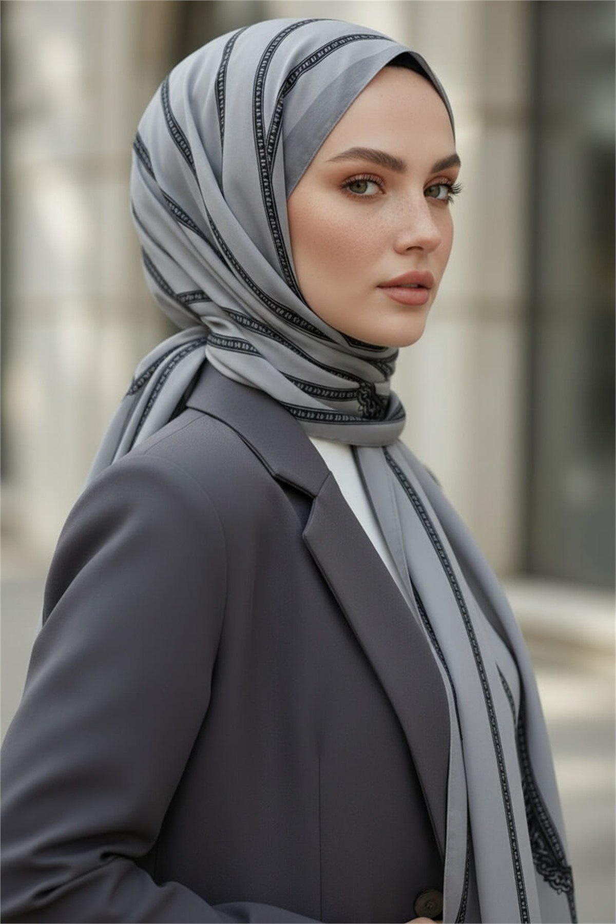 KREP ZİNCİR DESENLİ GRİ RENKLİ 75X195 KIRIŞMAZ ŞAL