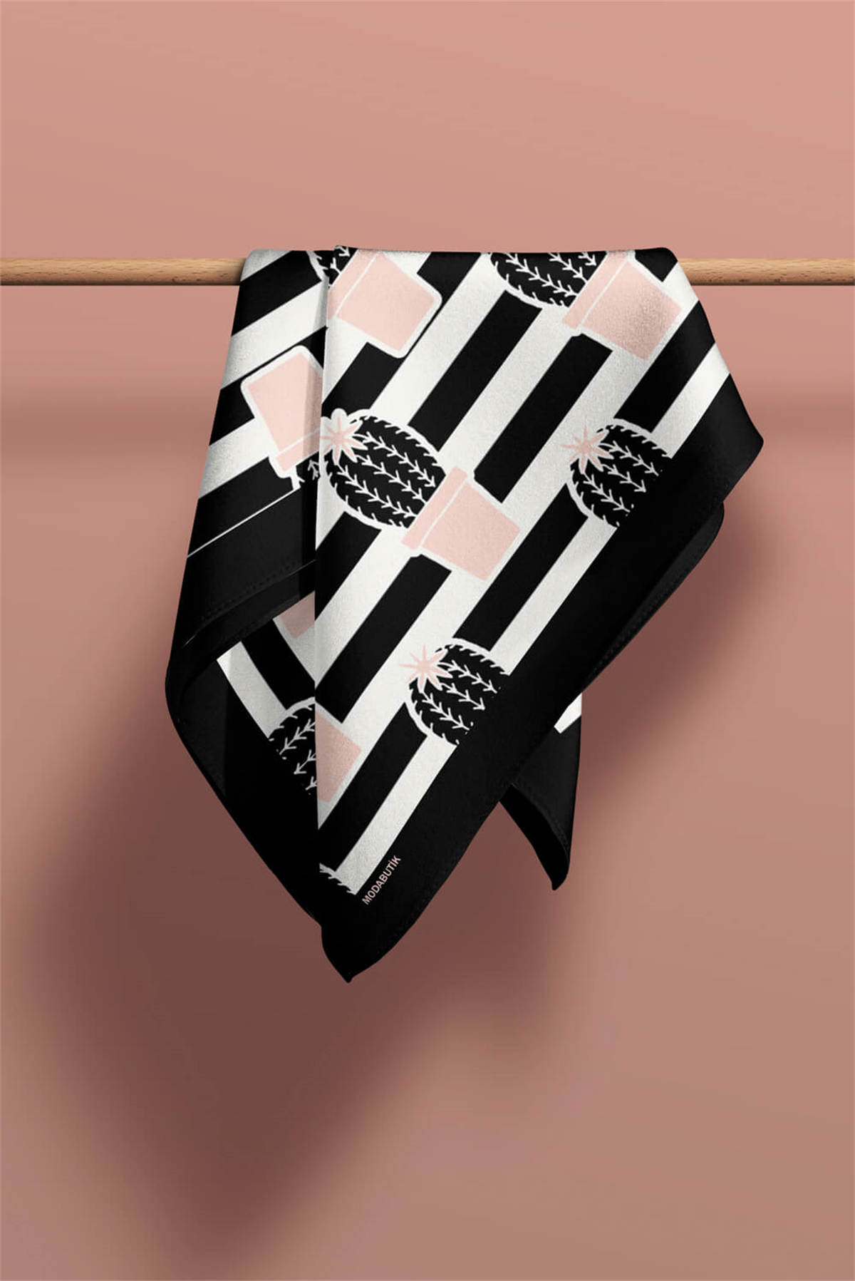 Kadın Kaktüs Desenli Bandana 50x50 Siyah Pudra DG0148-22 Snz