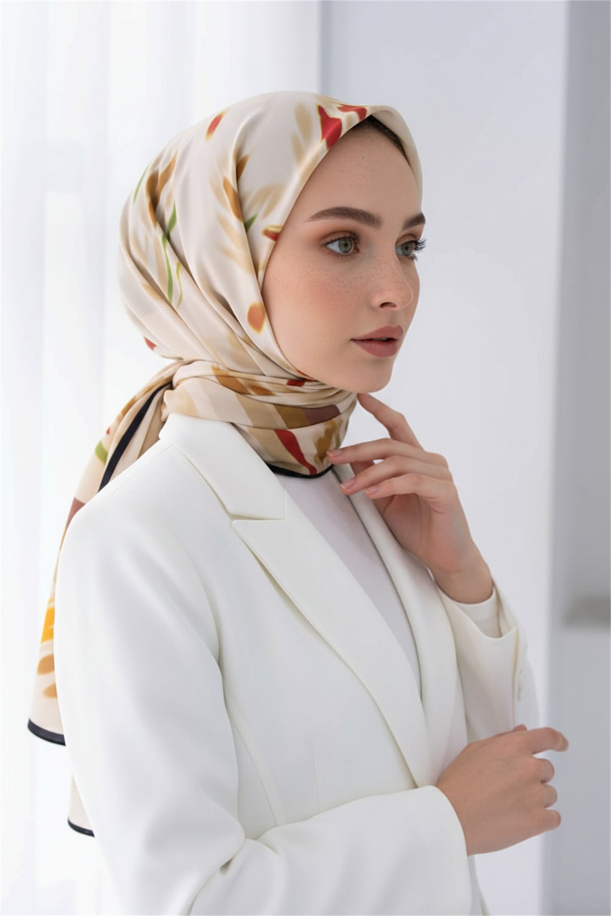 KREP LALE DESENLİ KIRMIZI RENKLİ 75X195 KIRIŞMAZ ŞAL