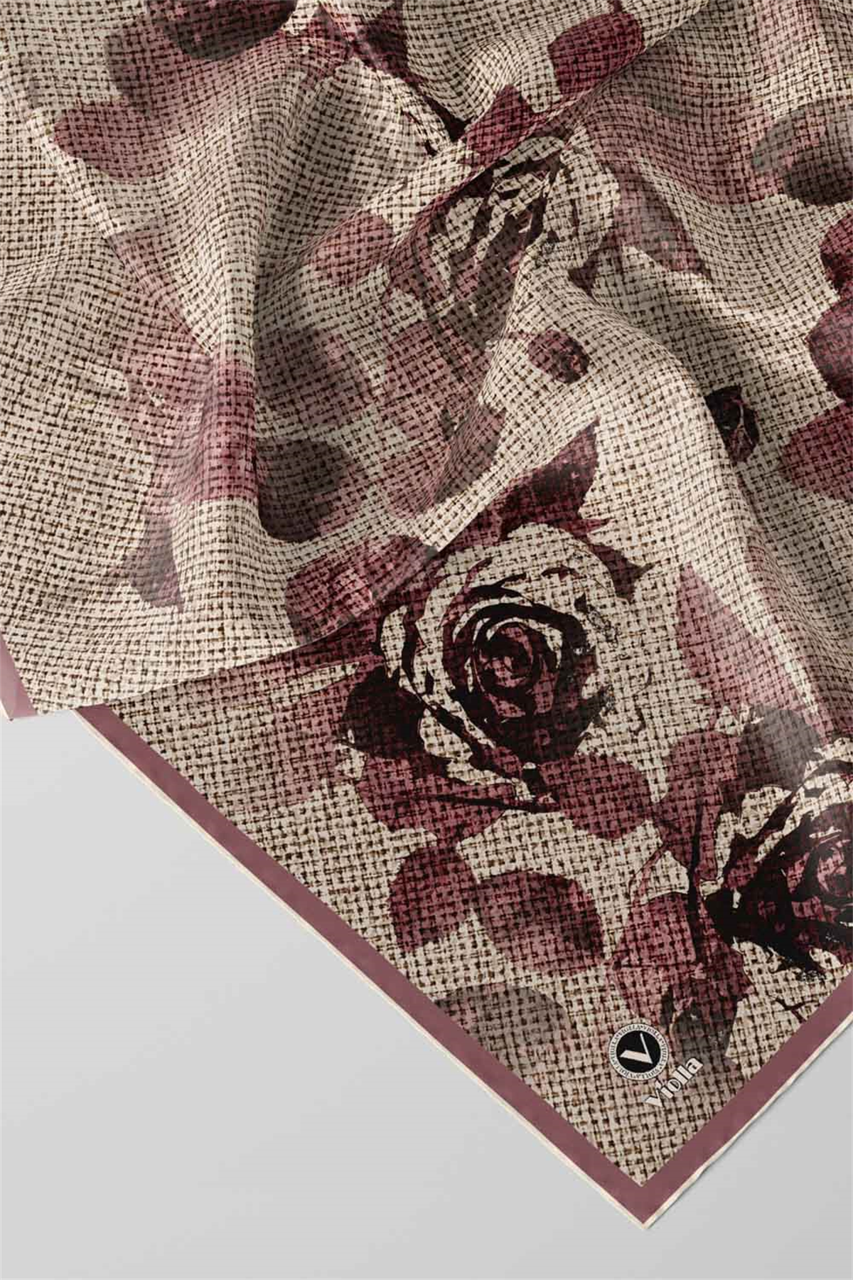 Twill Gül Desenli Pudra Renkli 90x90 Eşarp (İpek İçermez) Kenar Dikiş Şekli El Dikişli