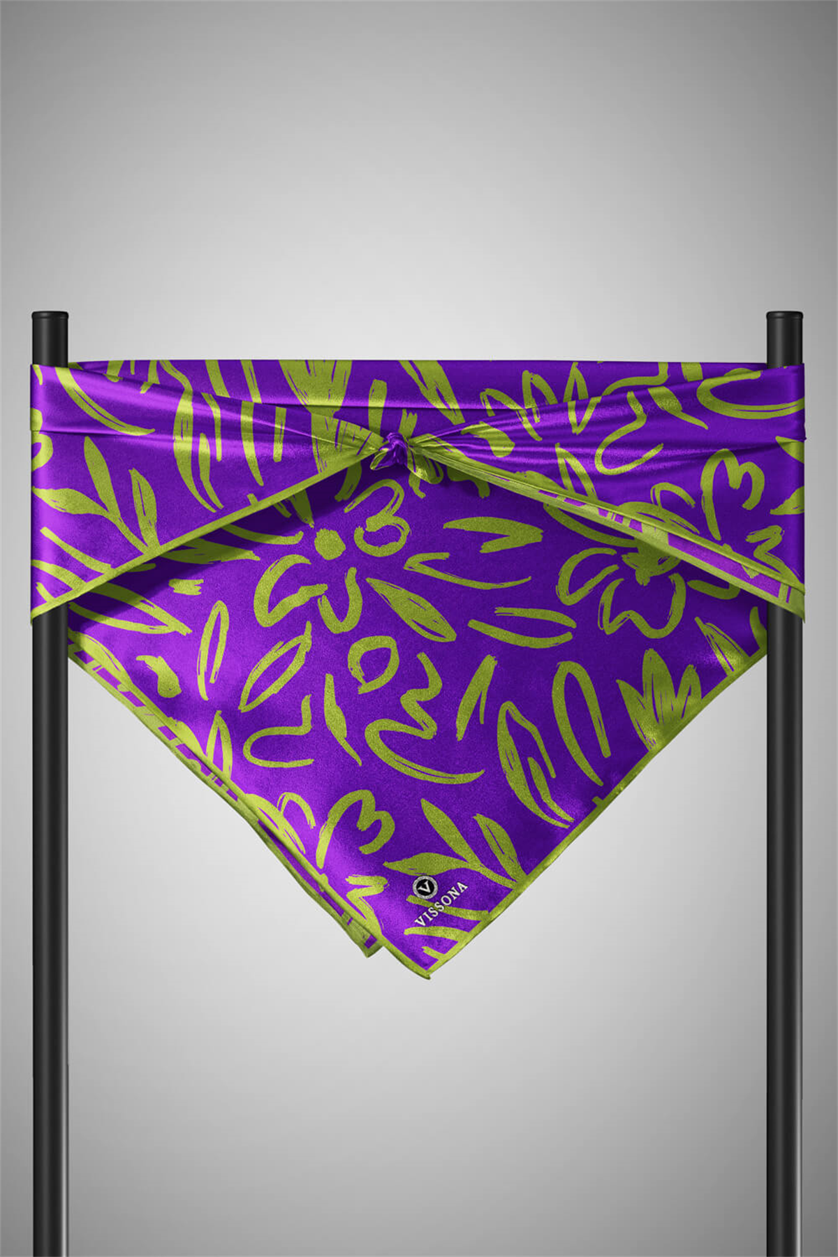 % 57 İPEK % 43 VİSKON Twill İpek Büyük Çiçek Desenli Mor - Haki Renkli 90x90 Eşarp Dikim Şekli : El Dikişi