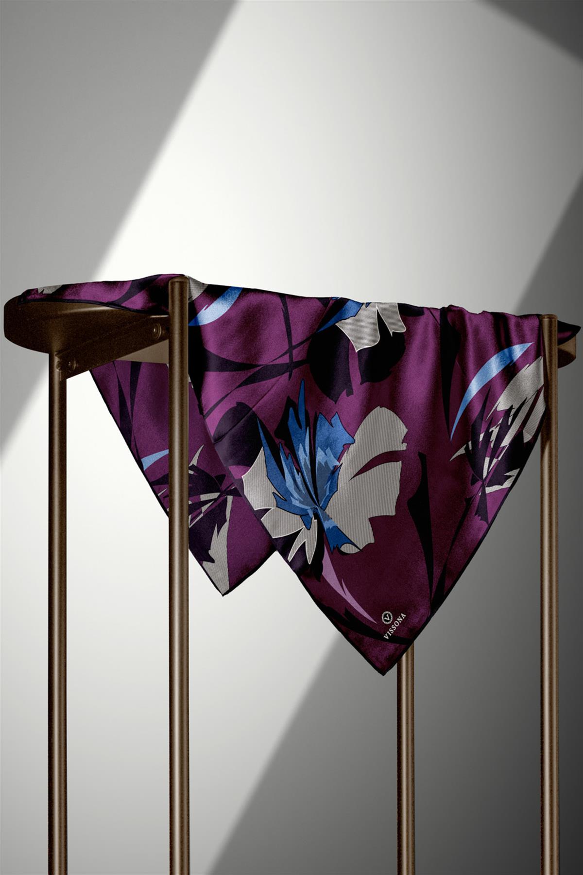 %100 Twill İpek Çiçek Desenli Mürdüm - Siyah Renkli 90x90 Eşarp Dikim Şekli : El Dikişi