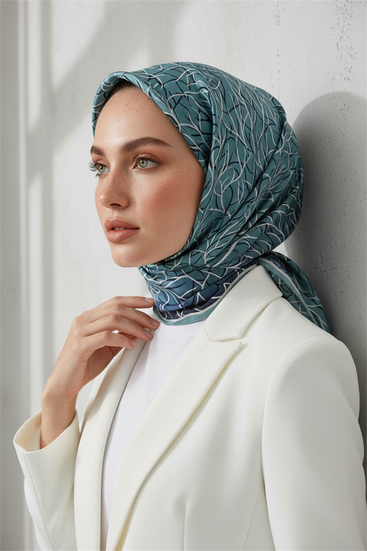 KREP GEOMETRİK DESENLİ MİNT YEŞİLİ RENKLİ 75X195 KIRIŞMAZ ŞAL