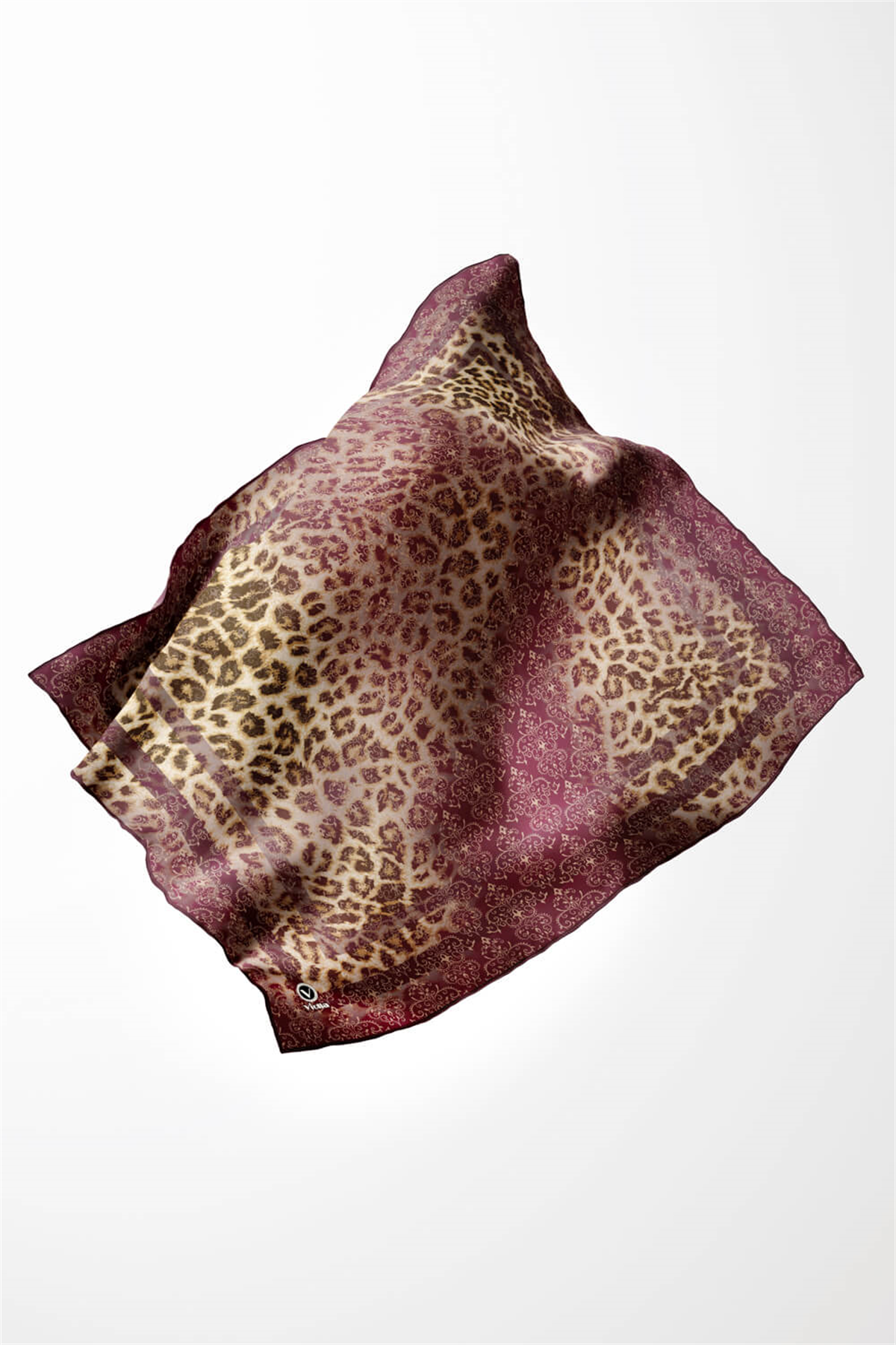 Twill Leopar Desenli Mürdüm Renkli 90x90 Eşarp (İpek İçermez) Kenar Dikiş Şekli El Dikişli