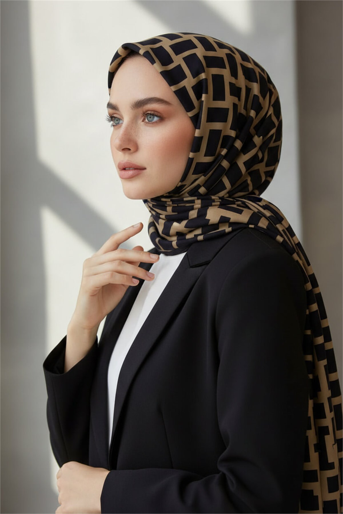 KREP KARELİ DESENLİ VİZON RENKLİ 75X195 KIRIŞMAZ ŞAL
