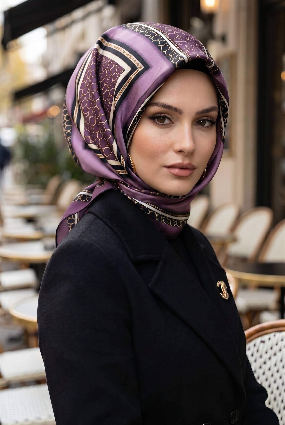 %100 Twill İpek Gold Halka Desenli Lila - Siyah Renkli 90x90 Eşarp Dikim Şekli : El Dikişi