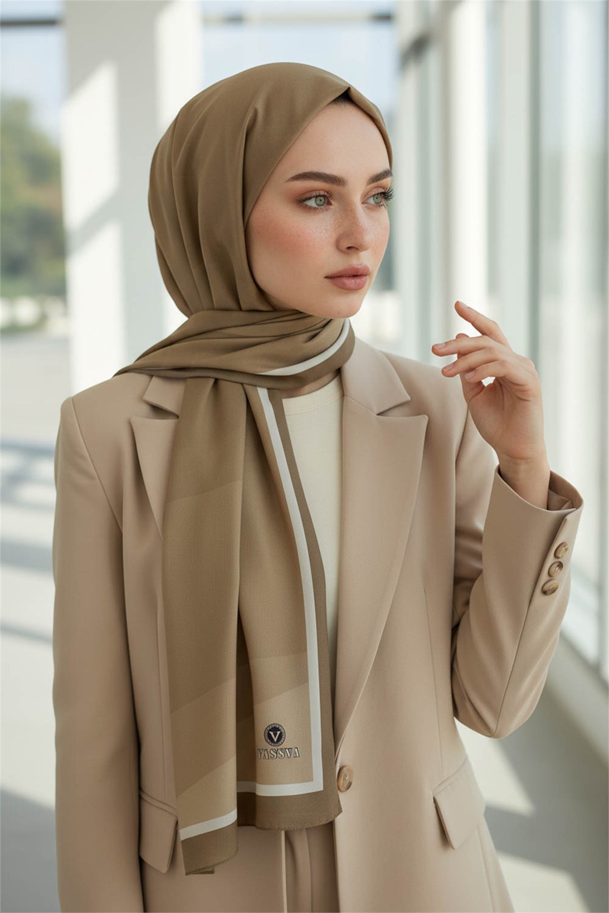 KREP GEOMETRİ DESENLİ BEJ RENKLİ 75X195 KIRIŞMAZ ŞAL