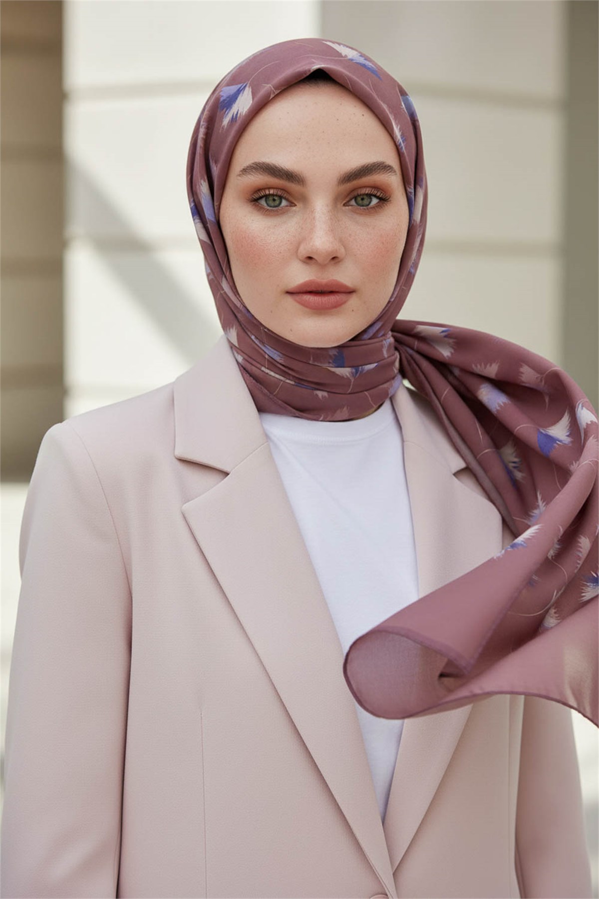 KREP YAPRAK DESENLİ PUDRA RENKLİ 75X195 KIRIŞMAZ ŞAL