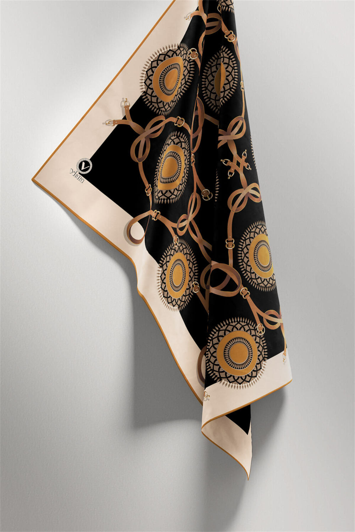 Twill Kemerli Ve Geometrik Desenli Hardal Renkli 90x90 Eşarp (İpek İçermez) Kenar Dikiş Şekli El Dikişli