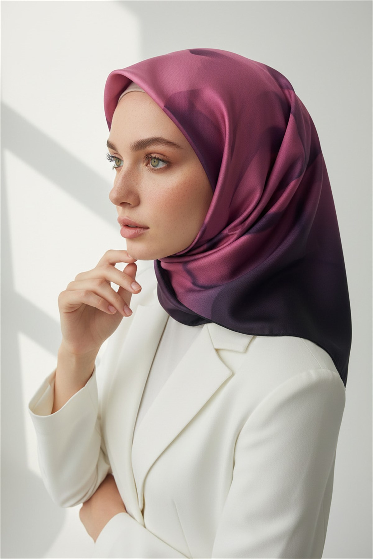 %100 Twill İpek Gül Desenli Lila - Somon Renkli 90x90 Eşarp Dikim Şekli : El Dikişi