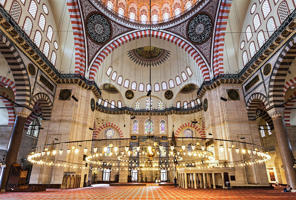 Cami Avizeleri ve Cami Aydınlatmasında Dikkat Edilmesi Gerekenler
