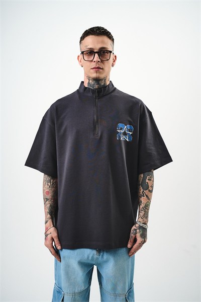 Erkek 22 Baskılı Yarım Fermuarlı Oversize T-Shirt füme