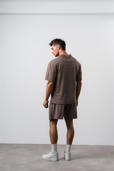 Erkek 2FLYY Yazılı Yarım Fermuarlı Regular Fit T-Shirt Şort Takım Kahve