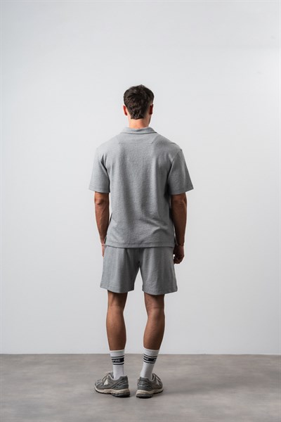 Erkek 2FLYY Yazılı Yarım Fermuarlı Regular Fit T-Shirt Şort Takım Gri