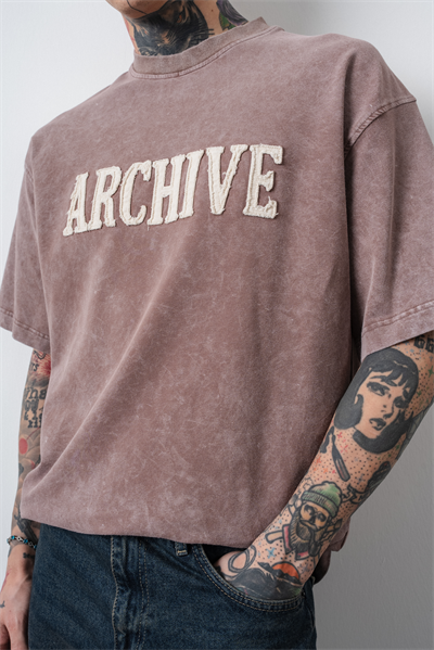 Erkek Archive Nakışlı Yıkamalı Oversize T-Shirt Kahve