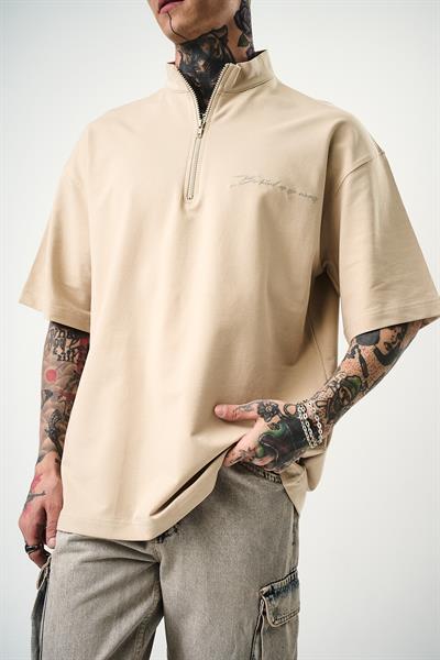 Erkek Be Kind Nakışlı Yarım Fermuarlı Oversize T-Shirt Bej