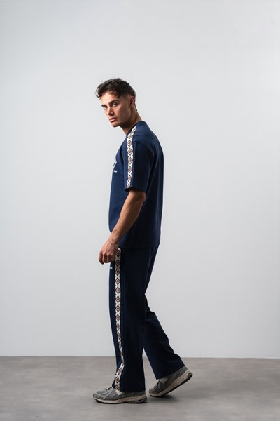 Erkek Far From Basic Şerit Detaylı Regular Fit T-Shirt Pantolon Takım Lacivert