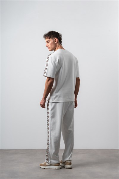 Erkek Far From Basic Şerit Detaylı Regular Fit T-Shirt Pantolon Takım Ekru