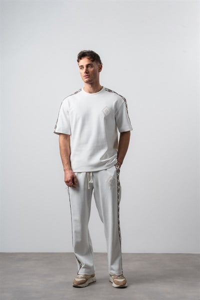 Erkek Far From Basic Şerit Detaylı Regular Fit T-Shirt Pantolon Takım Ekru