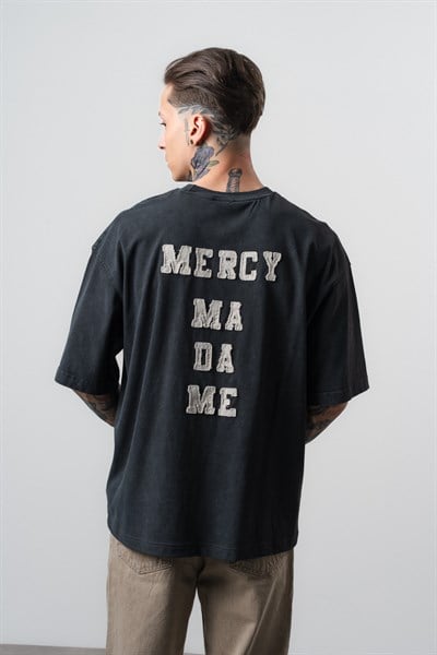 Erkek Mercy Nakışlı Yıkamalı Oversize T-Shirt Siyah