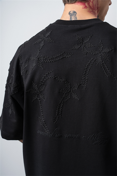 Erkek Minimalism Series Nakışlı Oversized T-Shirt Siyah