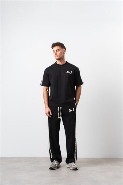 Erkek No1 Şerit Detaylı Regular Fit T-Shirt Pantolon Takım Siyah