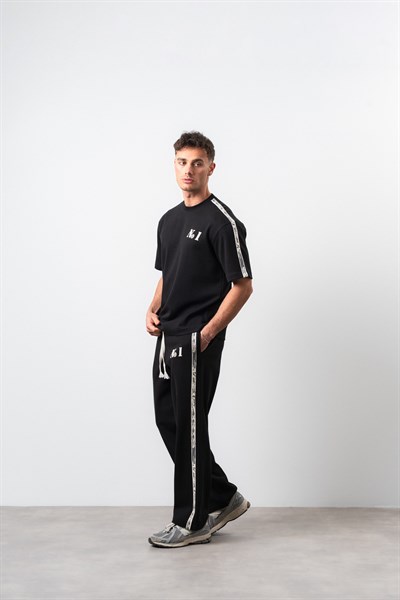 Erkek No1 Şerit Detaylı Regular Fit T-Shirt Pantolon Takım Siyah