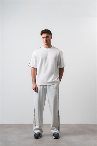 Erkek No1 Şerit Detaylı Regular Fit T-Shirt Pantolon Takım Ekru