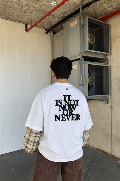 Erkek Now Or Never Nakışlı Double Sleeve Oversize Sweatshirt Ekru