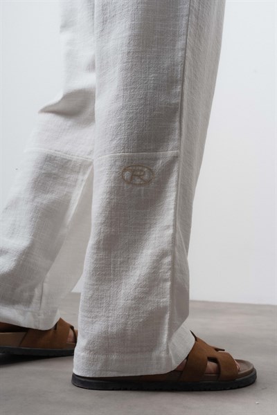 Erkek R Nakışlı Baggy Pantolon Beyaz