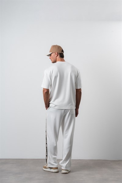 Erkek Respire Şerit Detaylı Regular Fit T-Shirt Pantolon Takım Ekru