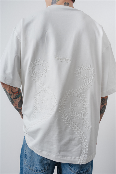 Erkek Spiral Nakış Detaylı Oversize T-Shirt Ekru