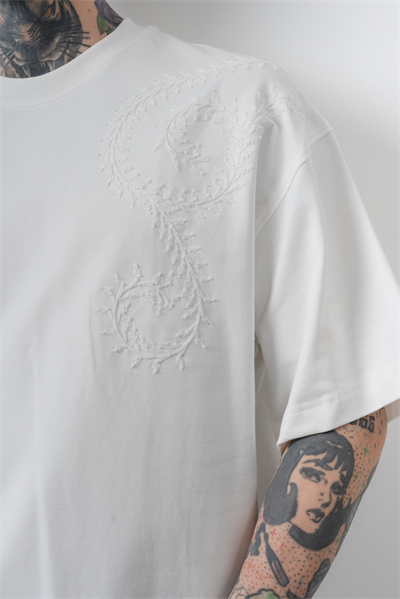 Erkek Spiral Nakış Detaylı Oversize T-Shirt Ekru