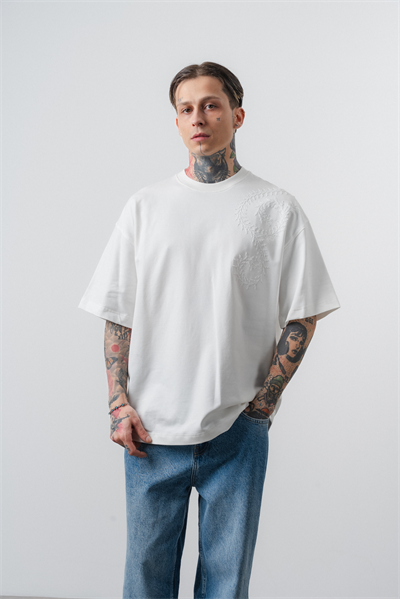 Erkek Spiral Nakış Detaylı Oversize T-Shirt Ekru