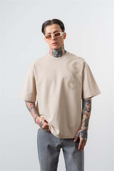 Erkek Spiral Nakış Detaylı Oversize T-Shirt Bej