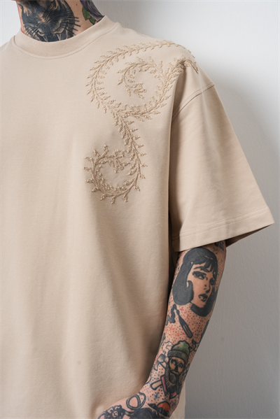 Erkek Spiral Nakış Detaylı Oversize T-Shirt Bej