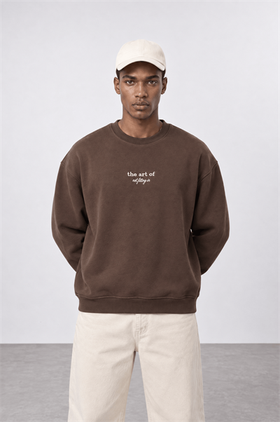 Erkek The Art Of Patch Detaylı Oversize Sweatshirt Kahve