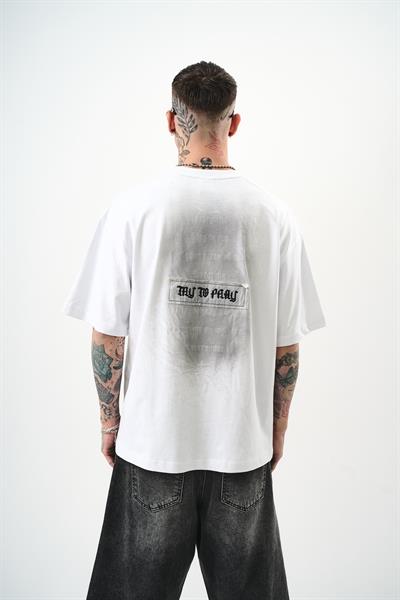 Erkek Try To Pray Nakışlı Oversize T-Shirt Ekru