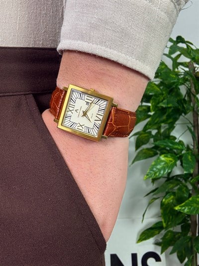 Arvelle Vintage The Retro Monarch