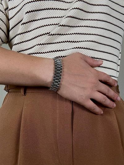 Bold Silver Clip Bracelet