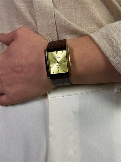 Brown 92 S Square Leather Cord Vintage Wristhwatch VV