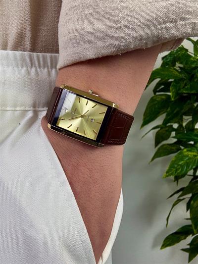 Brown 92 S Square Leather Cord Vintage Wristhwatch VV
