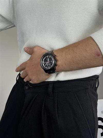 C.H Black Round Screen Wintage Wristhwatch