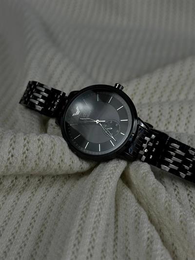 C.S Woman Black Screen Vintage Wristhwatch