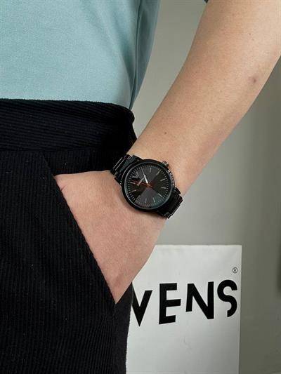 Choppers Black Screen Old Money Wristhwatch