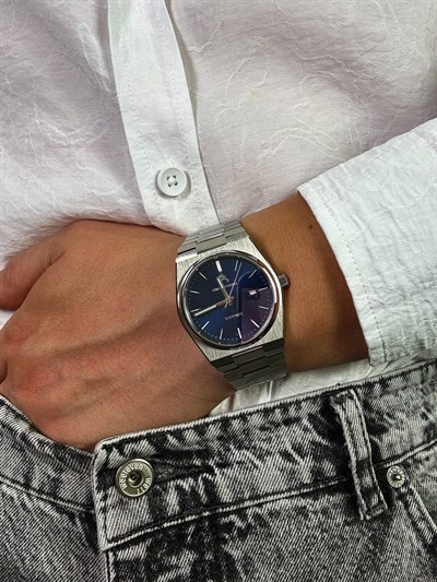 Corvane Vintage The Retro Monarch